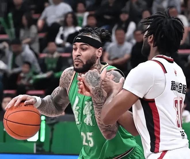 辽宁71-76不敌浙江 球员评价：莫兰德优秀，莱迪及格，10人低迷