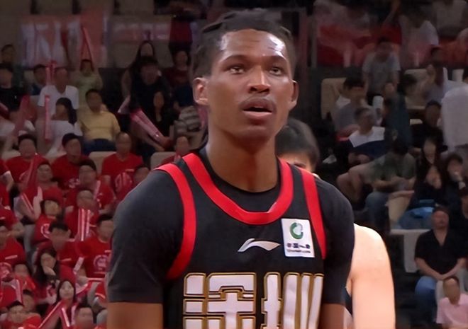 95-103！深圳15连胜被终结，京粤看到前三希望，辽篮最多止步8强