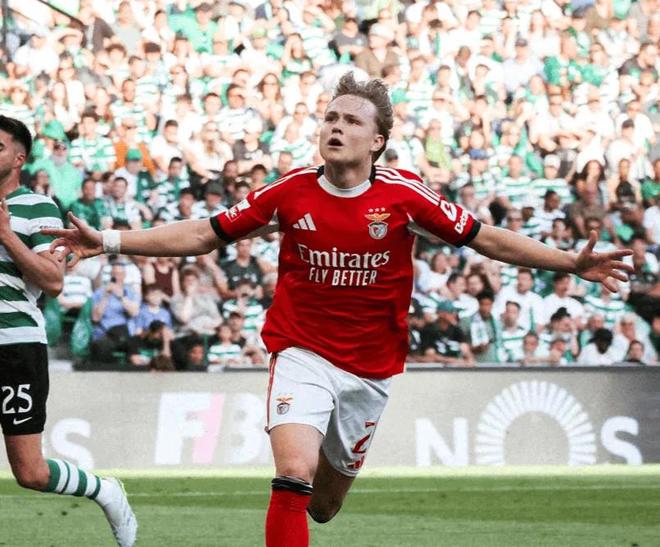 2-1！63岁穆帅率队掀翻欧冠8强劲旅 30轮不败升第2 神换人造绝杀