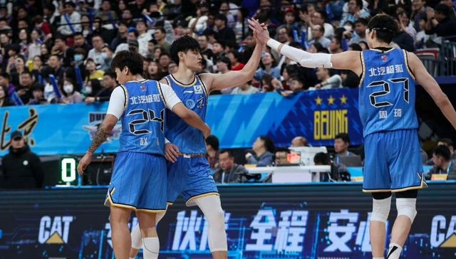 北京首钢拒绝爆冷！超级外援CBA首秀，曾凡博出战，央视直播