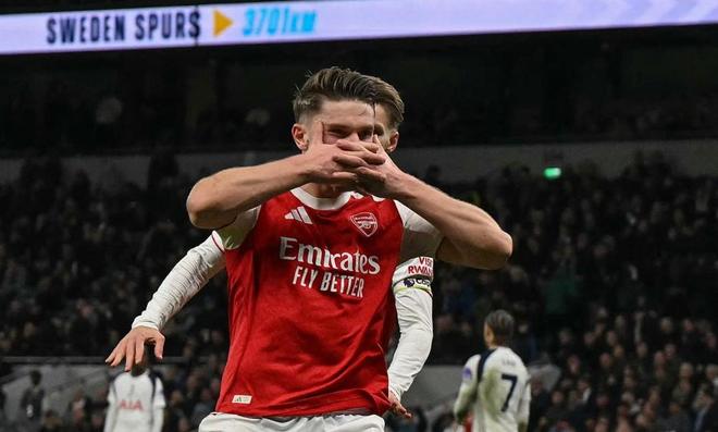 默森：踢马竞阿尔特塔必须让哲凯赖什首发，他背身持球很出色