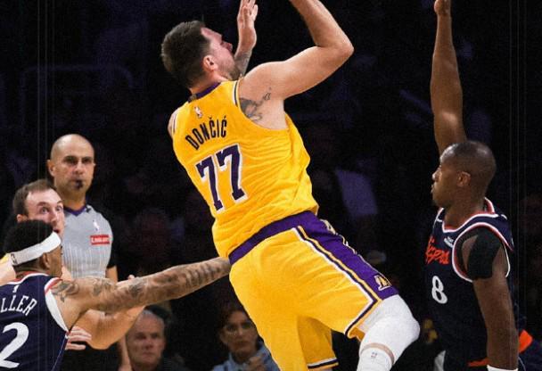 赢球首功，东契奇25中11&三分14中8砍38分6板11助3断1帽