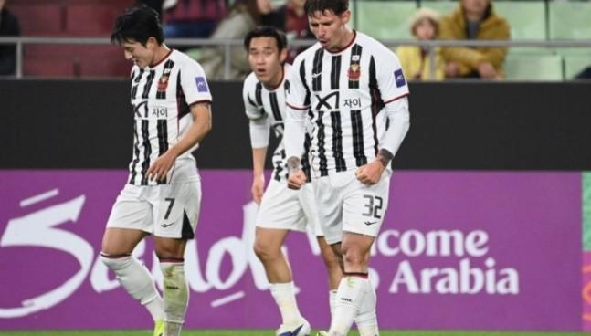 韩媒:K联赛在亚冠全军覆没敲响警钟,长此以往会被J联赛越甩越远 韩媒:K联赛在亚冠全军覆没敲响警钟,长此以往会被J联赛越甩越远