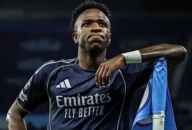 2-1，3-0！欧冠疯狂一夜，皇马巴黎双杀，枪手晋级，黑马被逆转