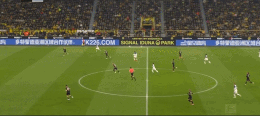 半场:多特0-2汉堡,奥特莱、洛孔加破门,恩梅加失点 半场:多特0-2汉堡,奥特莱、洛孔加破门,恩梅加失点