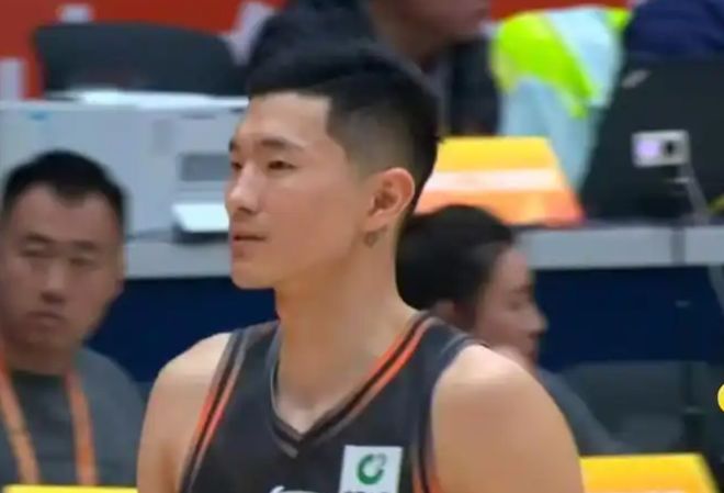 山东男篮神速!斯蒂尔成克里斯替身,王证、常浩然扛起球队未来! 山东男篮神速!斯蒂尔成克里斯替身,王证、常浩然扛起球队未来!