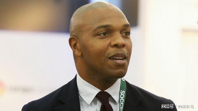 鸡肋多面手,捉弄C罗,痴迷小罗,欧冠铁树开花,28岁路人甲 鸡肋多面手,捉弄C罗,痴迷小罗,欧冠铁树开花,28岁路人甲