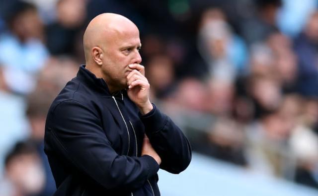 林良锋:利物浦被曼城打花,斯洛特不惭愧吗? 林良锋:利物浦被曼城打花,斯洛特不惭愧吗?