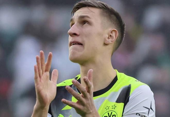 凯尔：施洛特贝克的续约情况？实际上并不存在明确的最后期限