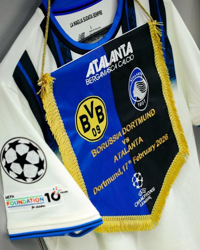 亚特兰大官方:多特因交通堵塞延误抵达,开球时间推迟15分钟 亚特兰大官方:多特因交通堵塞延误抵达,开球时间推迟15分钟