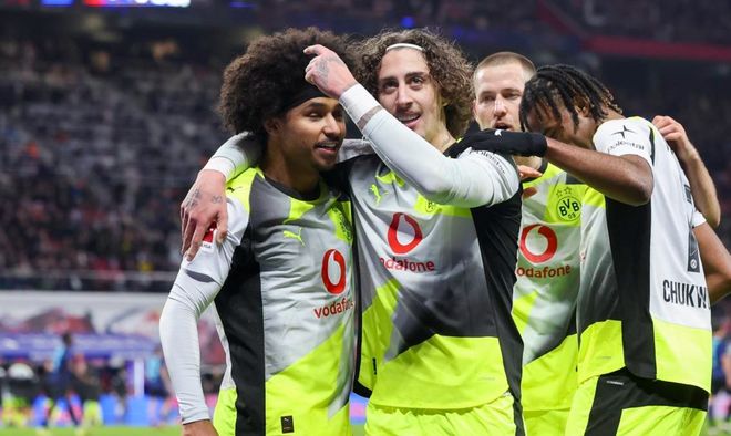 一场2-2，上演补时绝平，德甲第2掉链子，被拜仁甩开，争冠难了