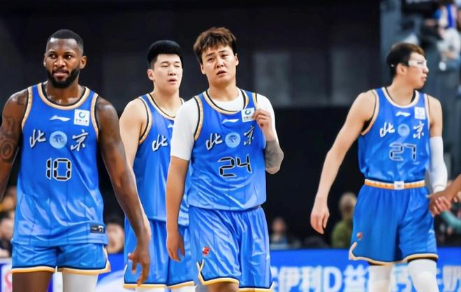 昔日NBA三冠王官宣加盟CBA！超级豪门诞生，集齐7位明星球员
