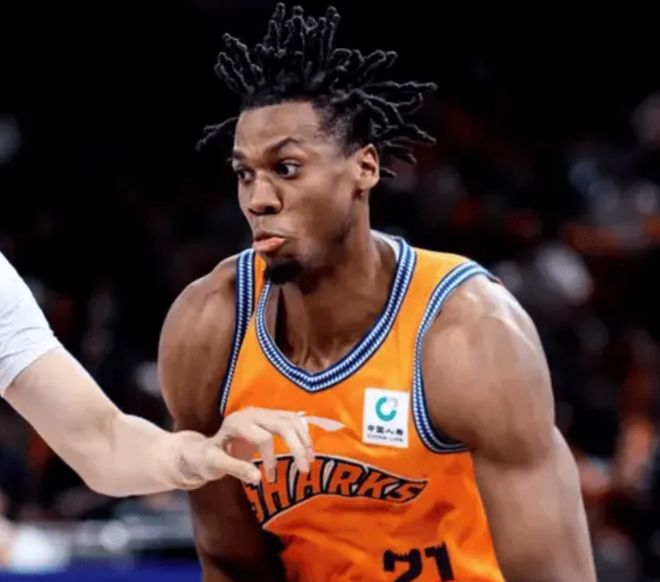 上海108-90战胜北控 球员评价:4人优秀,3人及格,3人低迷 上海108-90战胜北控 球员评价:4人优秀,3人及格,3人低迷