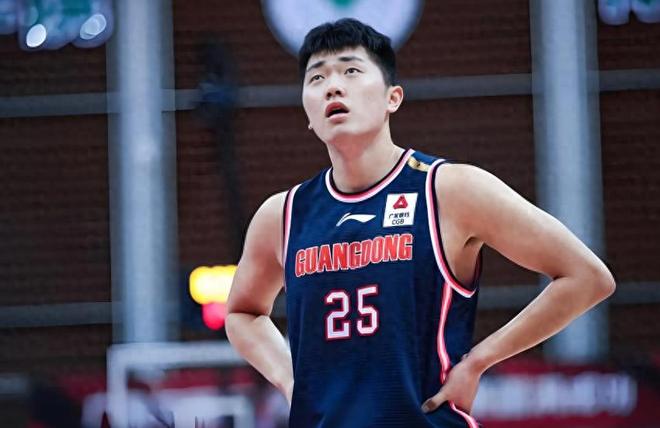 广东憾负揪出最差之人！0分1板，正负值-18，球迷：找个厂上班吧