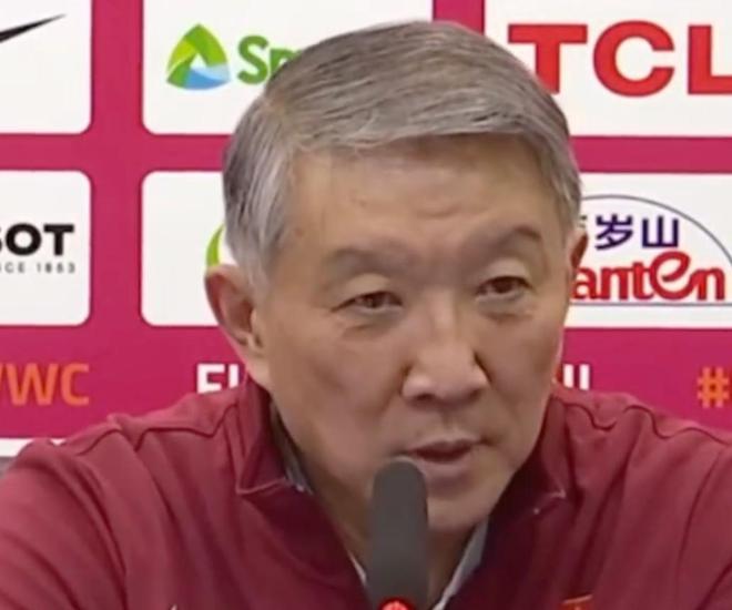 宫鲁鸣：虽然比赛赢了但大家放得不够开，对抗水平还需要提高