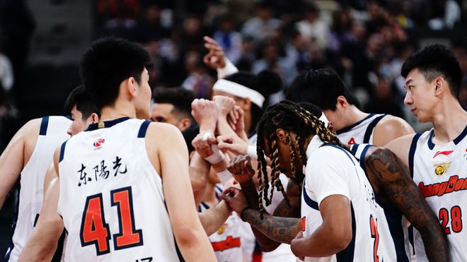 萨姆纳伤情更新！广东传来2好4坏消息，让辽篮看到了复仇的希望