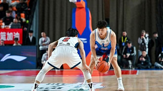 4分险胜！广东拒绝4连败！3外援63+13大爆发，徐杰4+6持续低迷