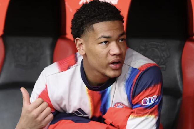 律师:拜仁用16岁门将踢欧冠会违反劳动法,需要政府特别豁免 律师:拜仁用16岁门将踢欧冠会违反劳动法,需要政府特别豁免