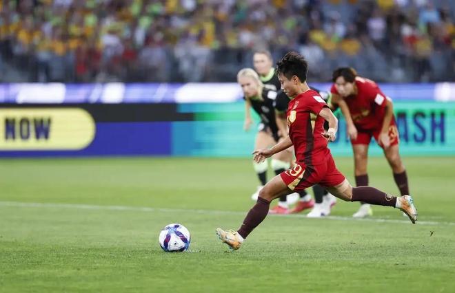 体坛午爆｜中国女足无缘亚洲杯决赛，山东男篮今晚客战上海男篮