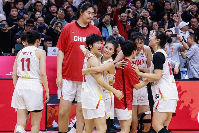 中国女篮3大颜值与实力并存的球员,谁能排第一？
