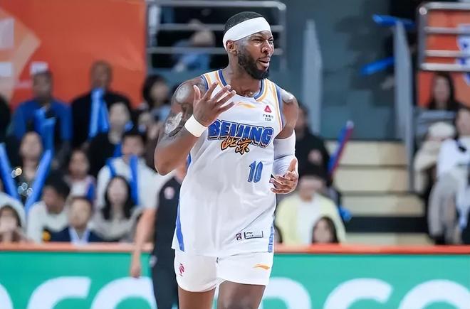 北京3主力引失望!杰曼打不了关键球,周琦赵睿犯错,另3配角纯送 北京3主力引失望!杰曼打不了关键球,周琦赵睿犯错,另3配角纯送