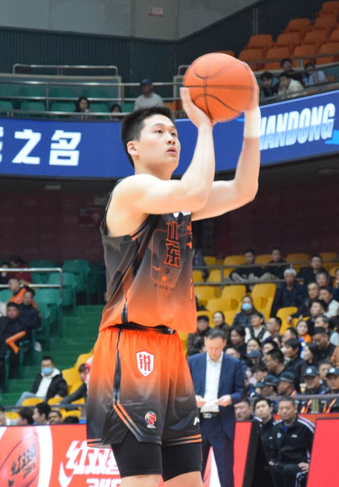 众人拾柴火焰高！5人得分上双，山东高速轻取天津，止住连败