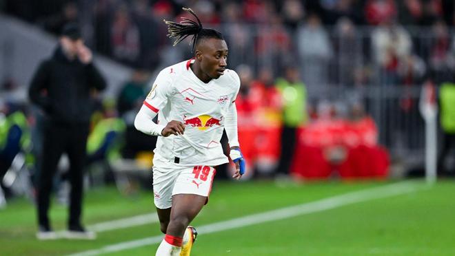 德媒:迪奥曼德肩部受伤但无需手术,本月不会被科特迪瓦征召 德媒:迪奥曼德肩部受伤但无需手术,本月不会被科特迪瓦征召