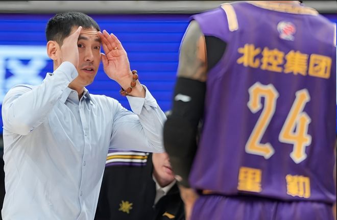 一场失利再拉警报！北控未来三战或定张庆鹏去留，一人已虎视眈眈