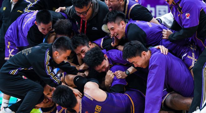 夺冠大热翻车！里勒逆天反绝杀，第3-12名一夜洗牌，广东坐稳前3