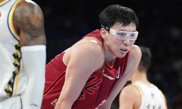 赵睿缺阵北京首钢得到赛季最低分，周琦有望获得最快退步奖