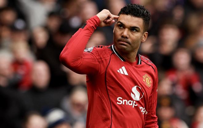 电讯报:为新援腾空间,曼联计划今夏削减120万镑周薪 电讯报:为新援腾空间,曼联计划今夏削减120万镑周薪