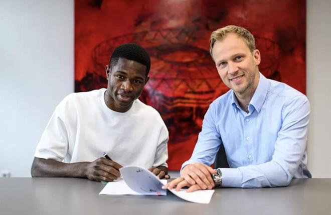 图片报：巴萨已与科法内的经纪人取得联系，但难以承担费用