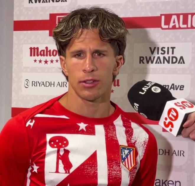 朱利亚诺：教练要求我多尝试斜向内切，踢球的时候我会听他的