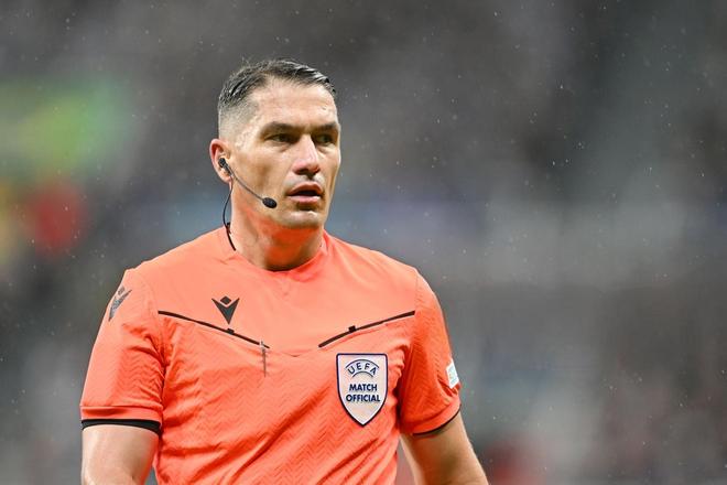 欧冠1/4决赛巴萨vs马竞裁判选派:罗马尼亚裁判科瓦奇主哨 欧冠1/4决赛巴萨vs马竞裁判选派:罗马尼亚裁判科瓦奇主哨