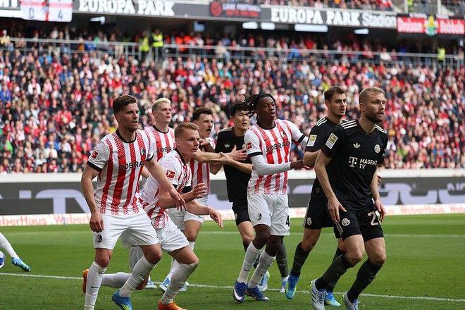 拜仁3-2弗赖堡 比朔夫梅开二度 拜仁3-2弗赖堡 比朔夫梅开二度