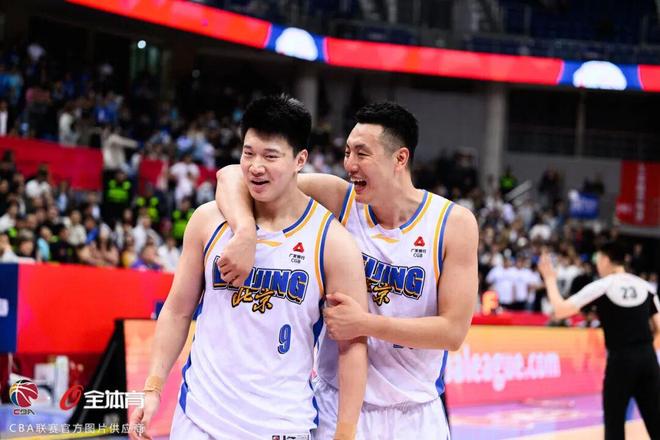 永远相信彼此 永远充满激情！