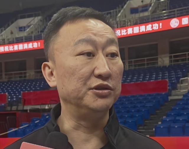 刘维伟：今晚主要让新外援尽快适应，我“干不过”老前辈许利民