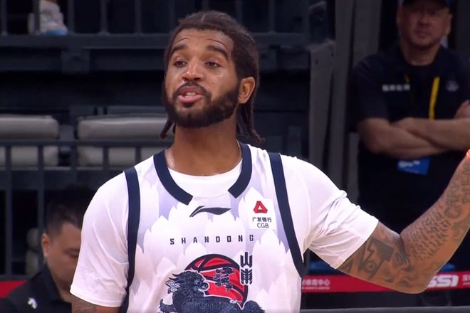 山东男篮客场爆冷，终结深圳15连胜，3名外援同时复苏