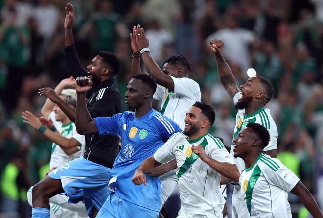 2-1！沙特豪门逆转日本黑马，连续2年进亚冠决赛，距卫冕一步之遥