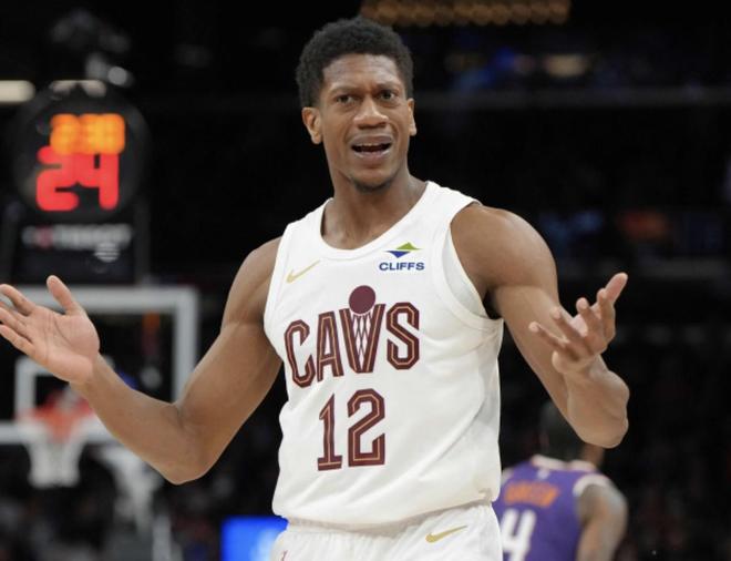 队内赛季报销第三人,记者:国王德安德烈-亨特将接受眼部手术 队内赛季报销第三人,记者:国王德安德烈-亨特将接受眼部手术