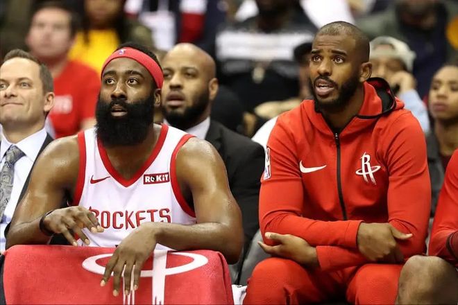 一夜4消息：湖人旧将射手签约，克莱好消息，2.15亿前锋赛季报销