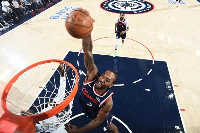 正负值比肩得分!20中15爆砍45+5+5,球迷:效率惊人,正负值吓人 正负值比肩得分!20中15爆砍45+5+5,球迷:效率惊人,正负值吓人