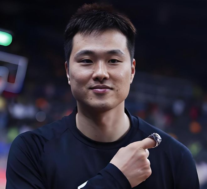 孟铎预测CBA3大争冠热门:广厦队、北京队在列,无广东队 孟铎预测CBA3大争冠热门:广厦队、北京队在列,无广东队