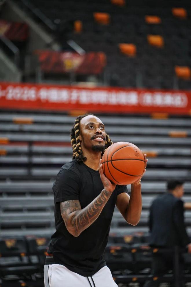 麦考尔复出今晚广东首秀? 麦考尔复出今晚广东首秀?