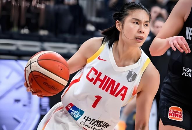 中国女篮第2胜！数据不说谎，2人是赢球的最大功臣