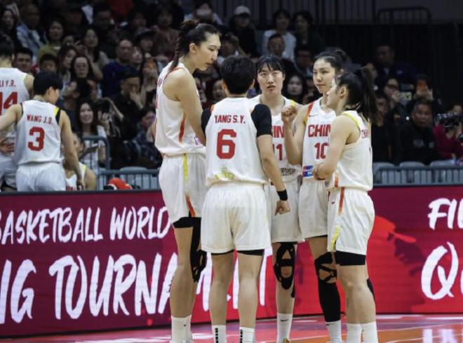 韩旭祝福中国女足：我们都是铿锵玫瑰，中国女人永不服输