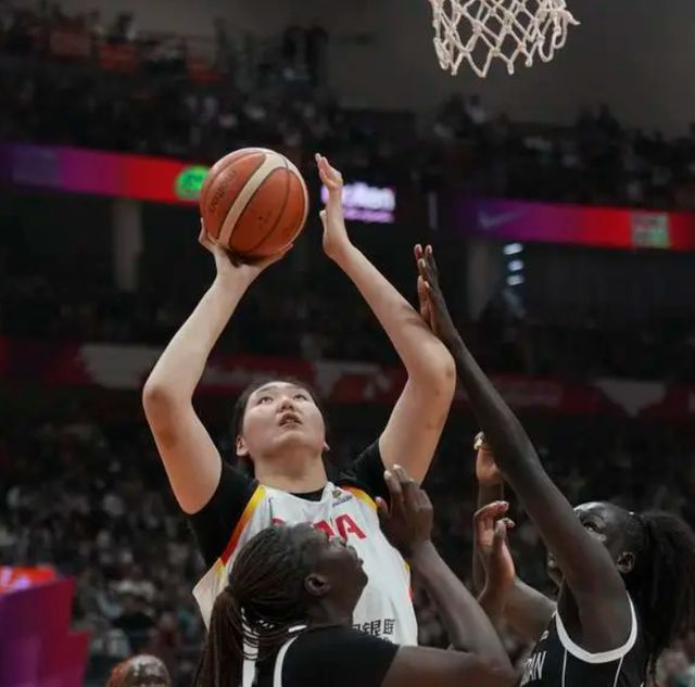 中国女篮86比76战胜南苏丹女篮,再赢一场就能确保晋级世界杯 中国女篮86比76战胜南苏丹女篮,再赢一场就能确保晋级世界杯