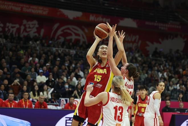 弹无虚发,韩旭5投5中拿下12分4板,正负值高达21全场最高 弹无虚发,韩旭5投5中拿下12分4板,正负值高达21全场最高