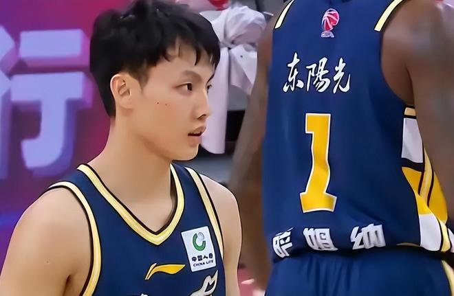 CBA常规赛3月17日赛程:广东PK新疆盼复仇,山西PK北控 CBA常规赛3月17日赛程:广东PK新疆盼复仇,山西PK北控