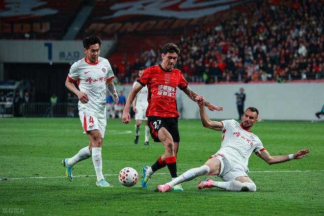 亚足联官宣!成都蓉城意外收到罚单,或影响第三轮中超川渝德? 亚足联官宣!成都蓉城意外收到罚单,或影响第三轮中超川渝德?